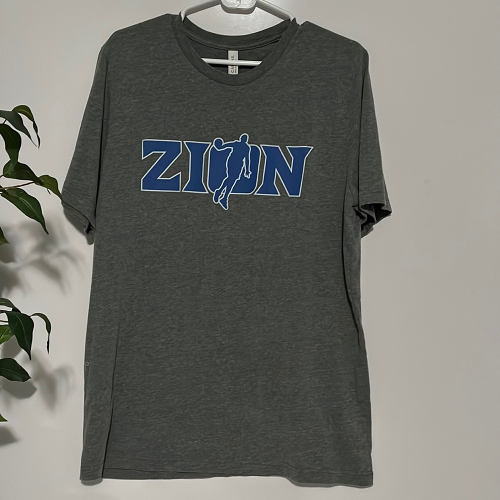 Barstools Zion, short sleeve T-shirt, men’s size XL never worn bin 5